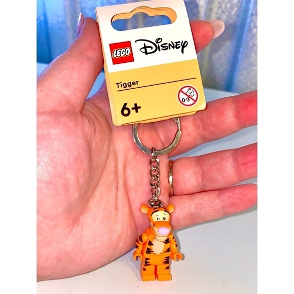 SOLD - Disney Tigger lego keyring - Picture 1 of 1
